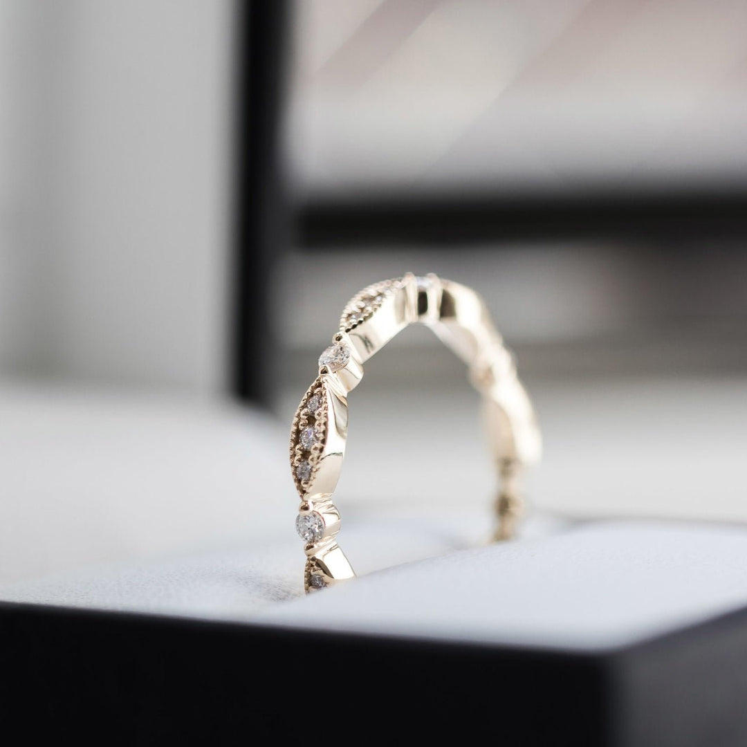 Round DE - VS1 Lab Grown Diamond Petite Pave Wedding Band - Doozy Diamonds