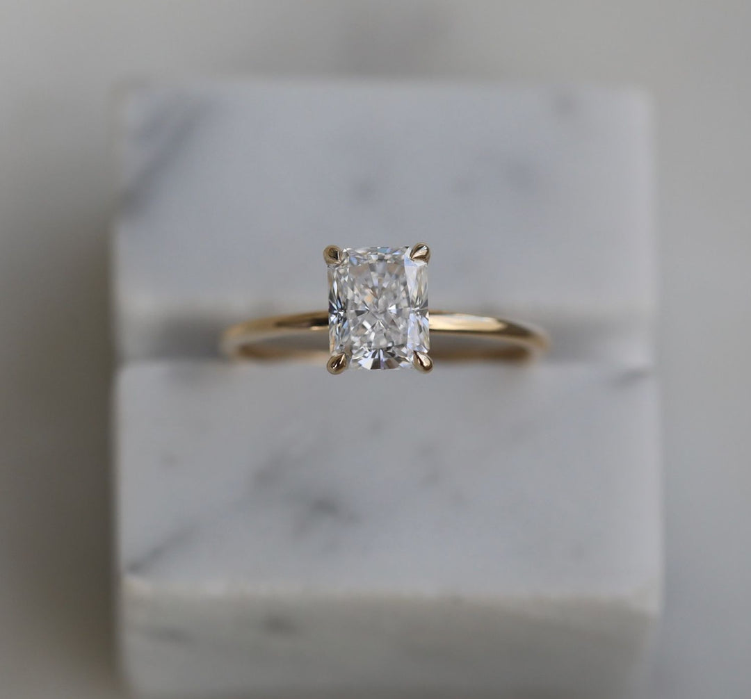 Discover radiant solitaire lab grown diamond engagement ring online
