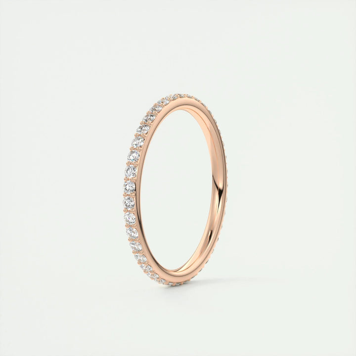 Round Brilliant stackable diamond ring for women