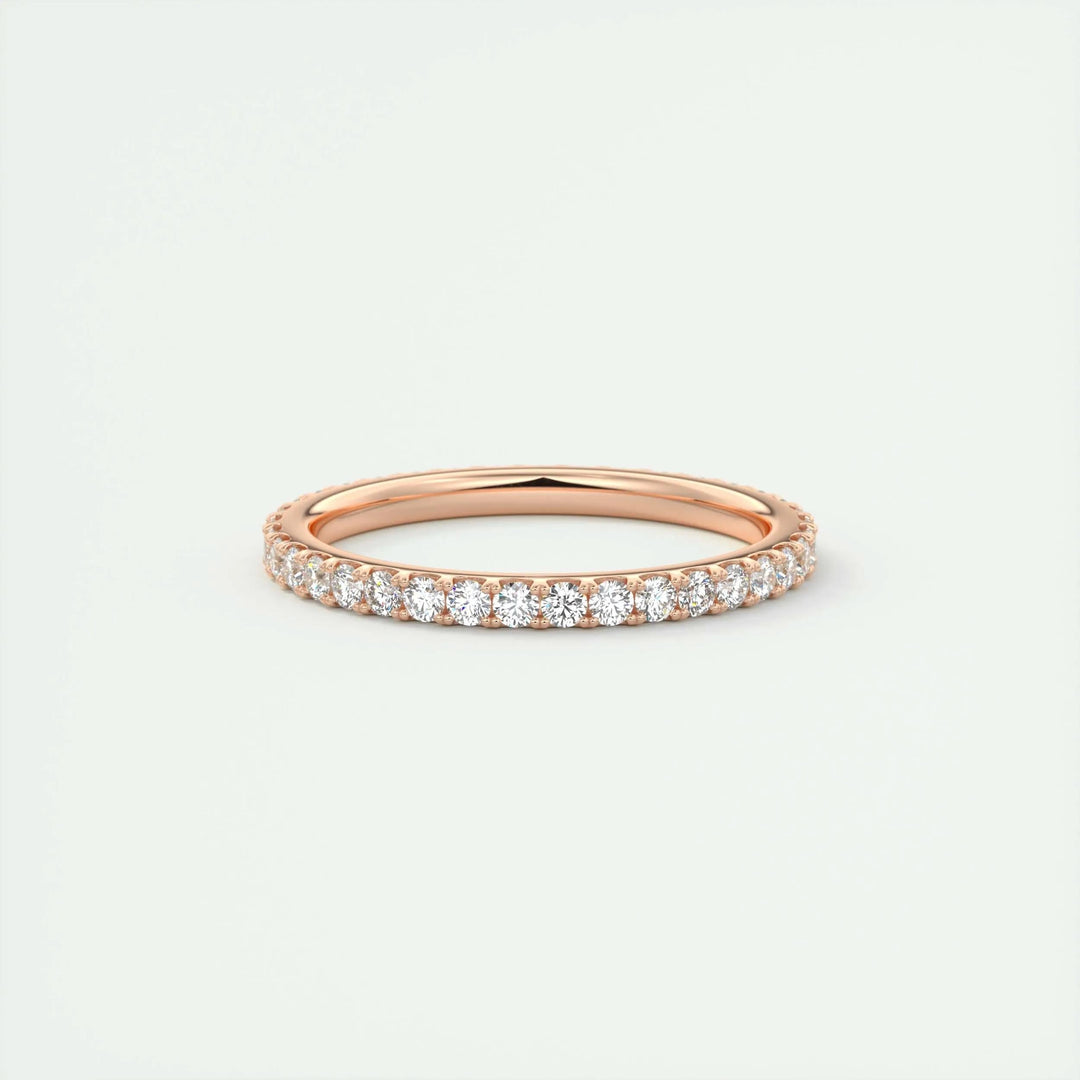 Round Brilliant diamond wedding band in white gold