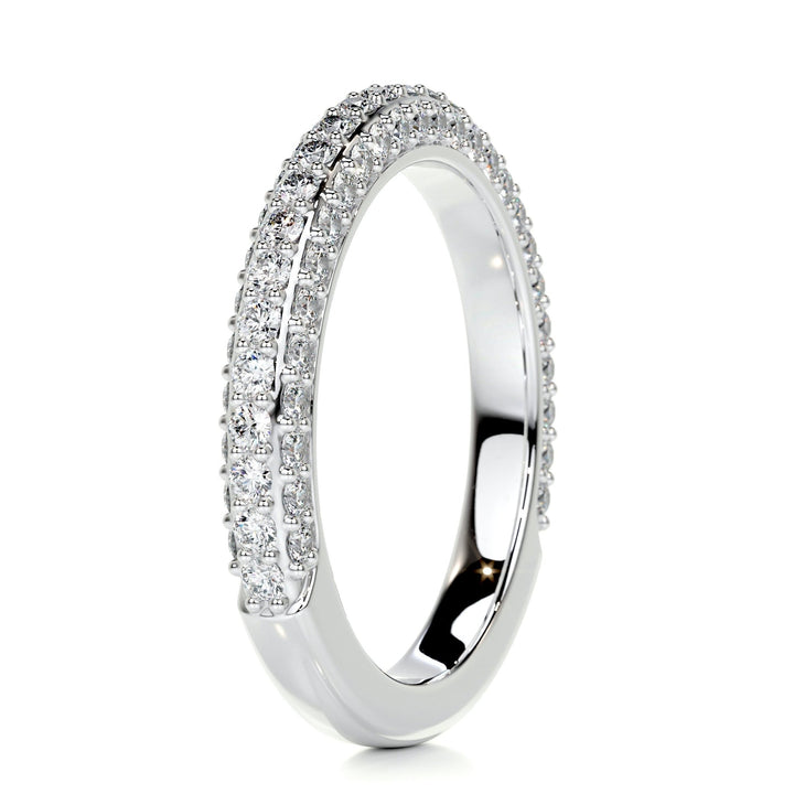 Round Brilliant diamond wedding band in white gold