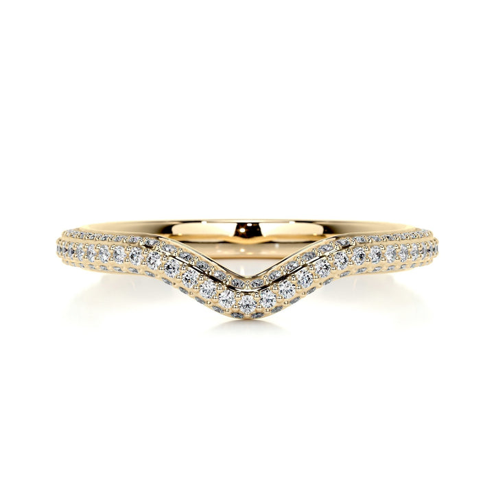 Round Brilliant diamond band lifestyle photo
