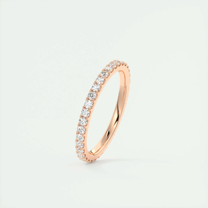 IGI certified round brilliant diamond wedding band