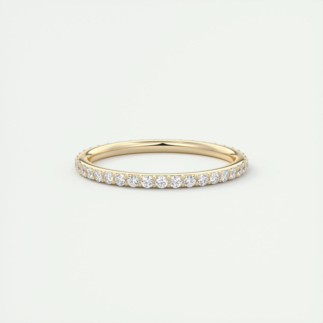 Round Brilliant diamond wedding band in white gold