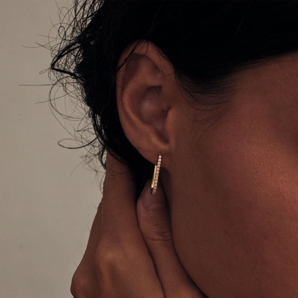 Round Cut Diamond Huggie Hoop Earrings Earrings for Women - Doozy Diamonds