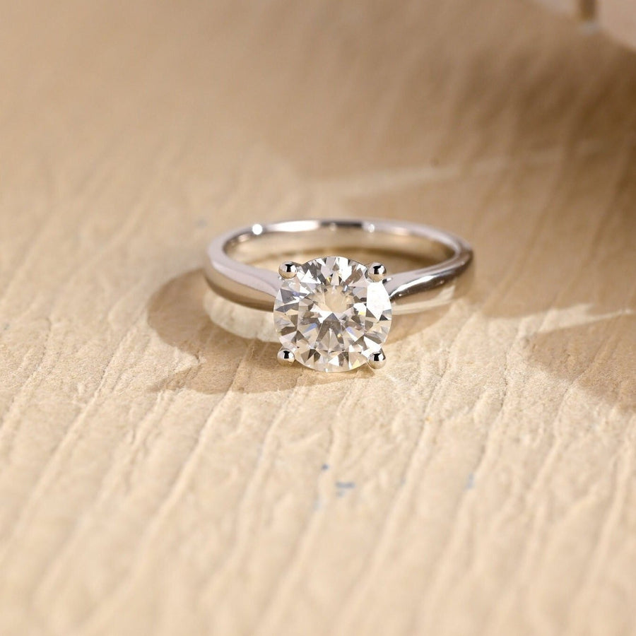Buy 1.0CT round solitaire lab grown diamond engagement ring online
