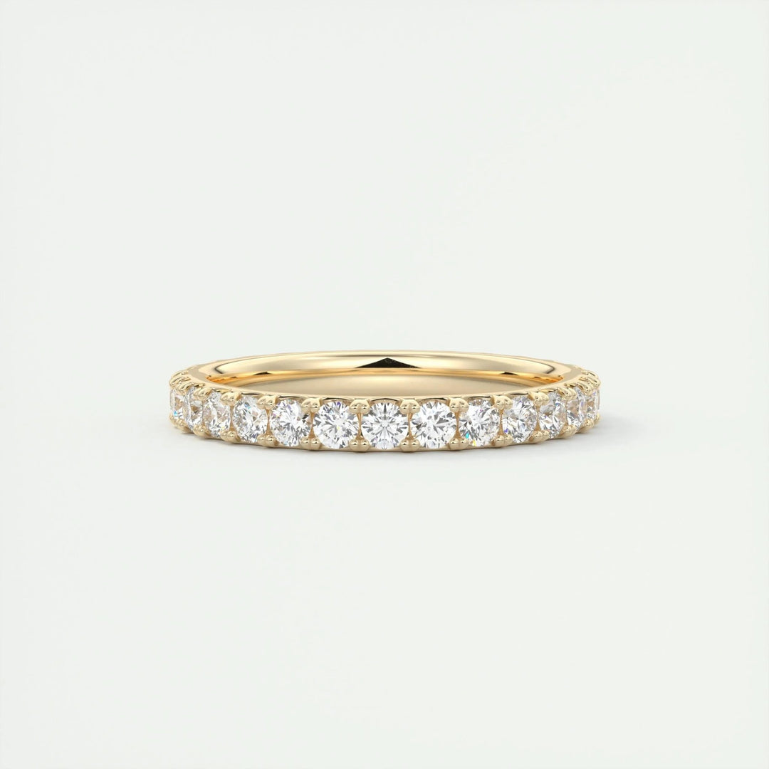 Round Brilliant diamond wedding band in white gold