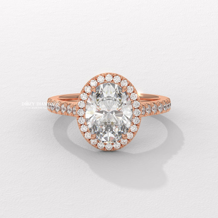 Oval halo ring set with an IGI graded diamond