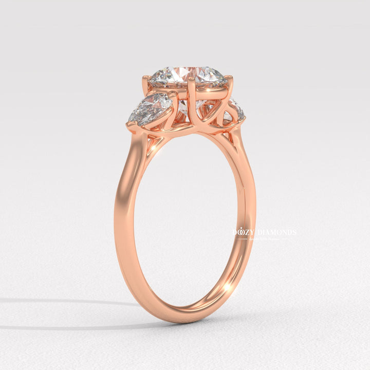 Round solitaire ring set with an IGI graded diamond