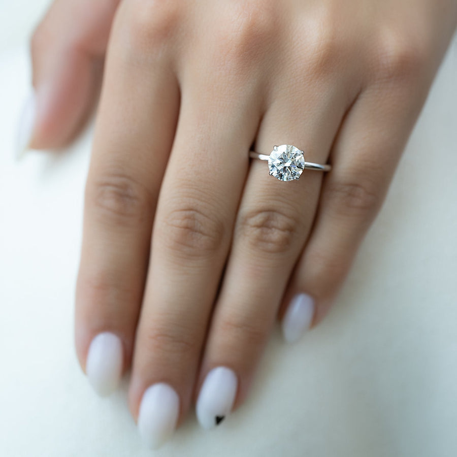 Discover round solitaire lab grown diamond engagement ring online