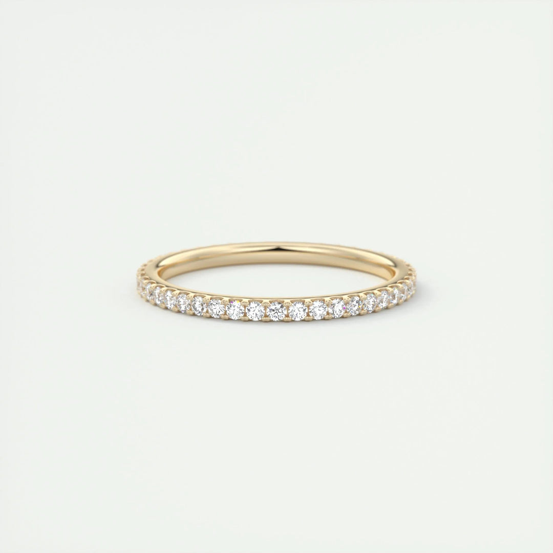 Round Brilliant diamond wedding band in white gold
