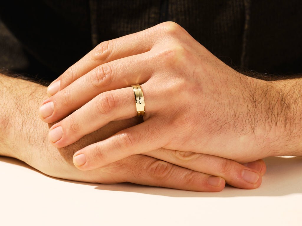 6.0mm Grooved Block Men's Gold Wedding Band - Doozy Diamonds