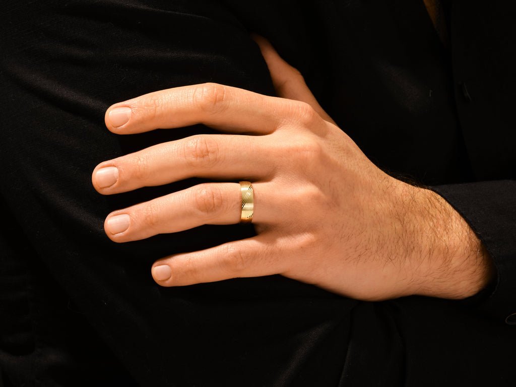 6.0mm Diagonal Lined Men's Gold Wedding Band - Doozy Diamonds
