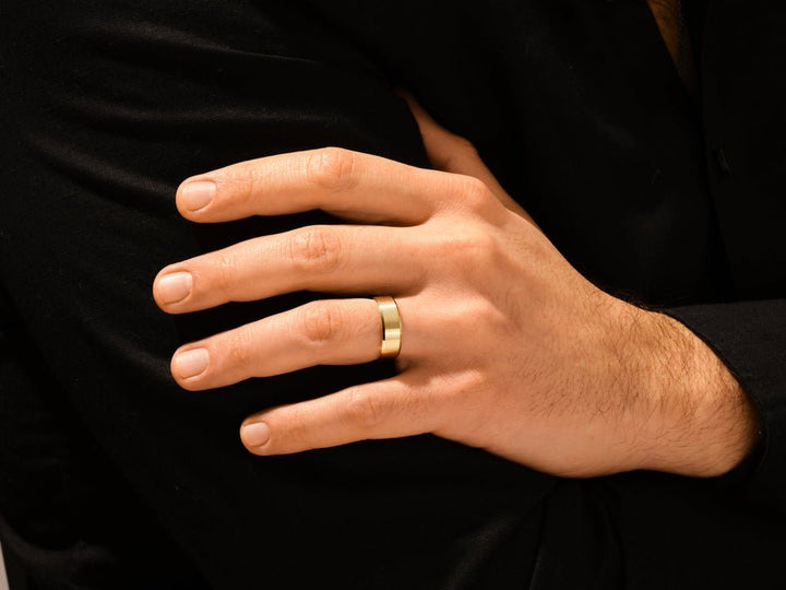 7.0mm Beveled Edge Men's Gold Wedding Band - Doozy Diamonds