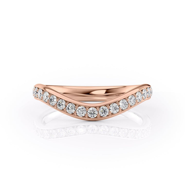 Round diamond wedding band in yellow gold