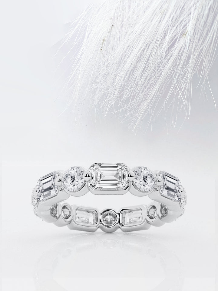 Emerald & Round FG - VS2 Lab Grown Diamond Floating Band - Doozy Diamonds