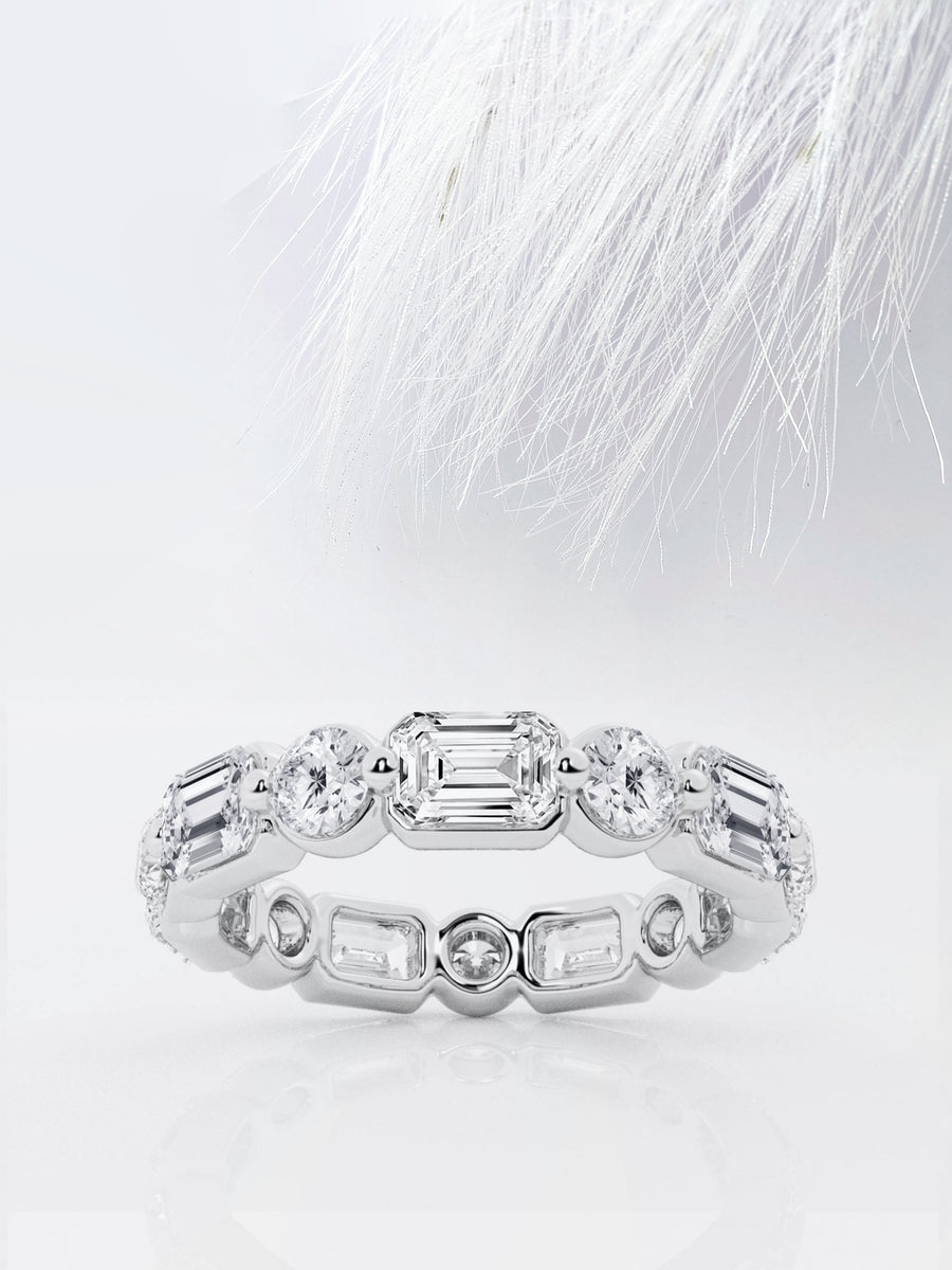 Emerald & Round FG - VS2 Lab Grown Diamond Floating Band - Doozy Diamonds