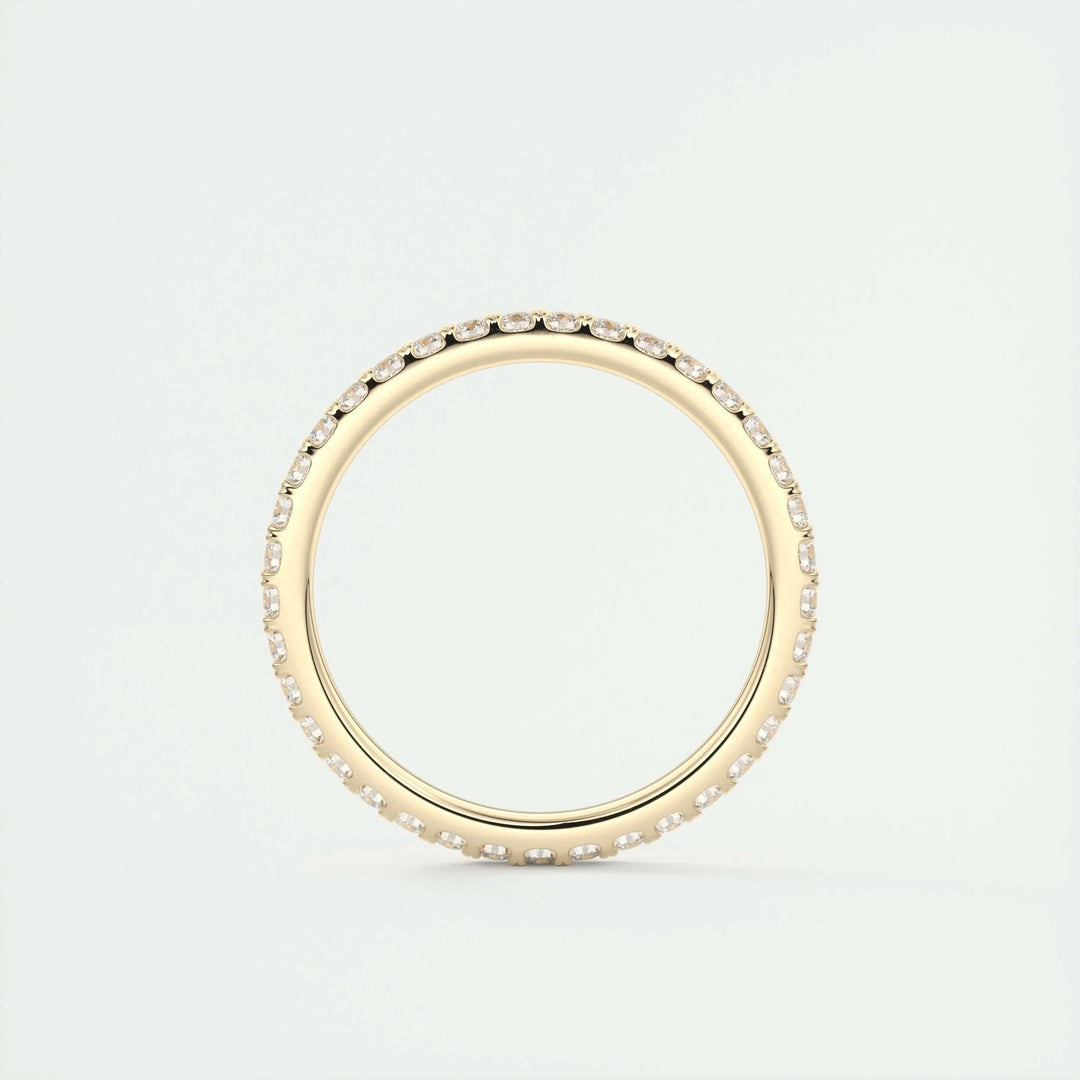 Sustainable round brilliant diamond wedding ring