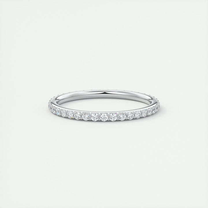 Round Brilliant round brilliant diamond wedding band front view