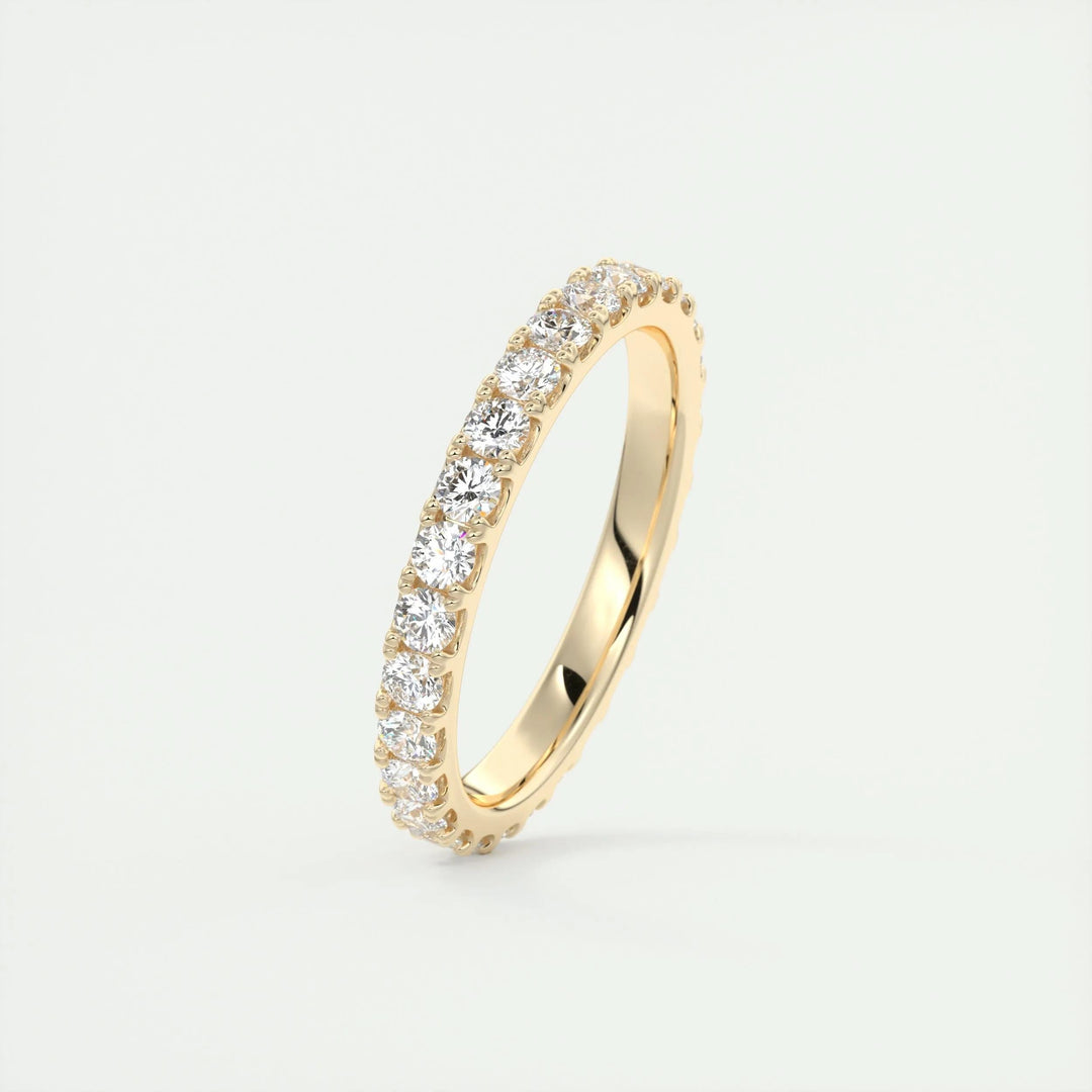 Round Brilliant diamond wedding band in rose gold
