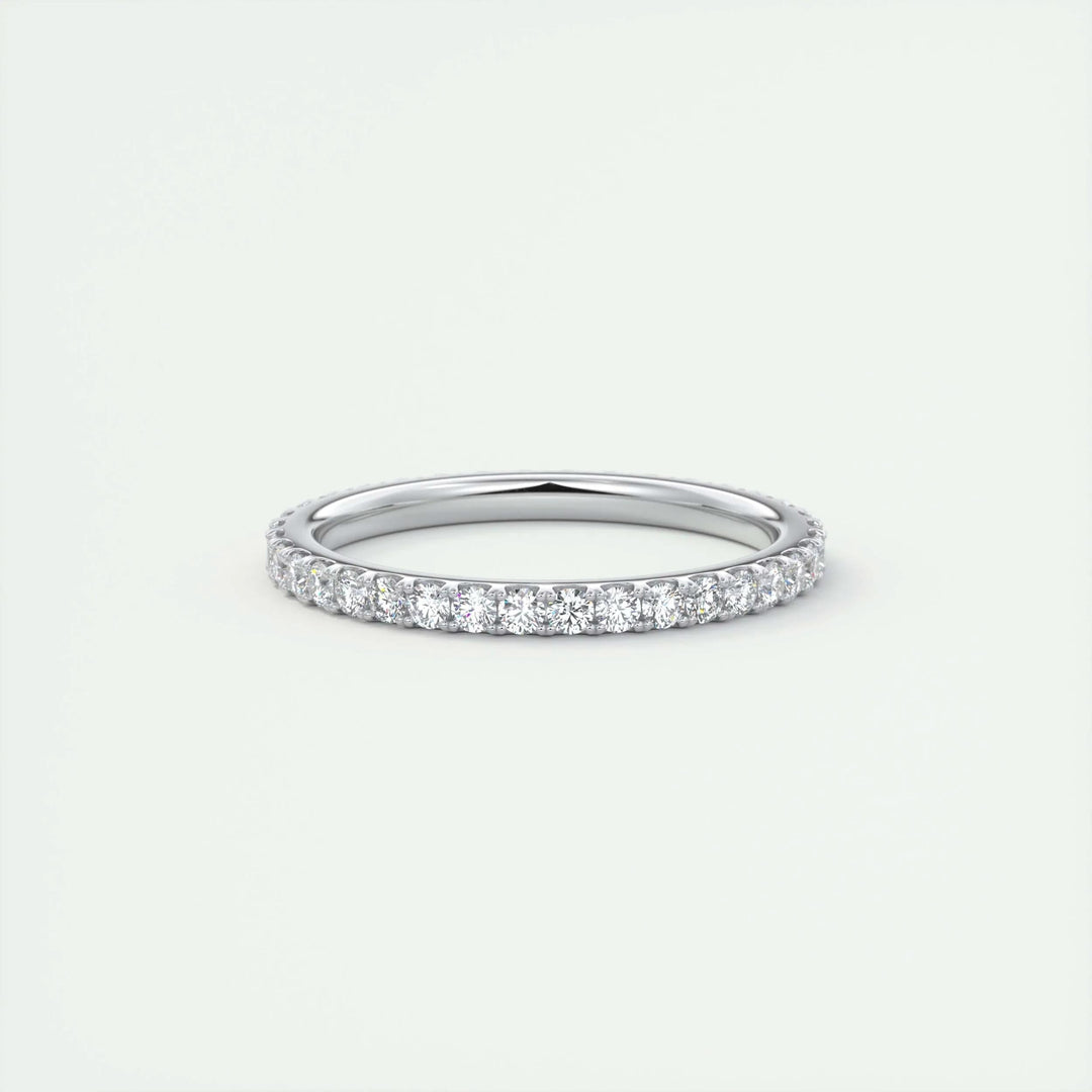 Round Brilliant round brilliant diamond wedding band front view