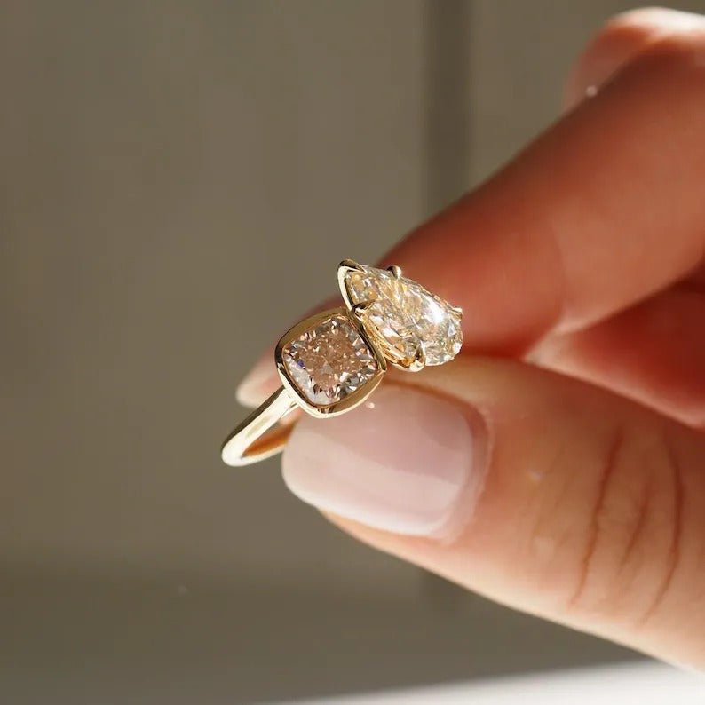 Pear solitaire lab grown diamond ring side profile in gold setting
