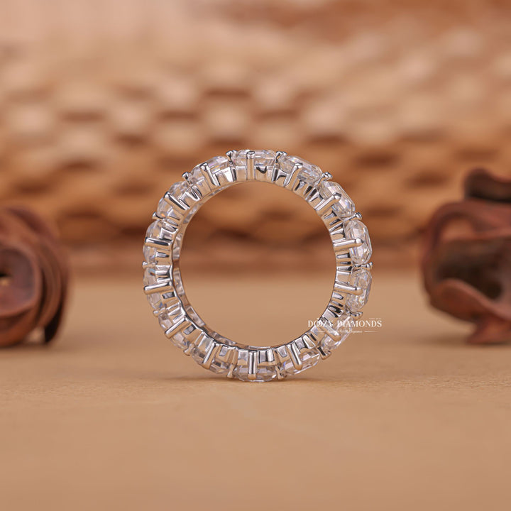 Full Eternity diamond wedding band in yellow gold