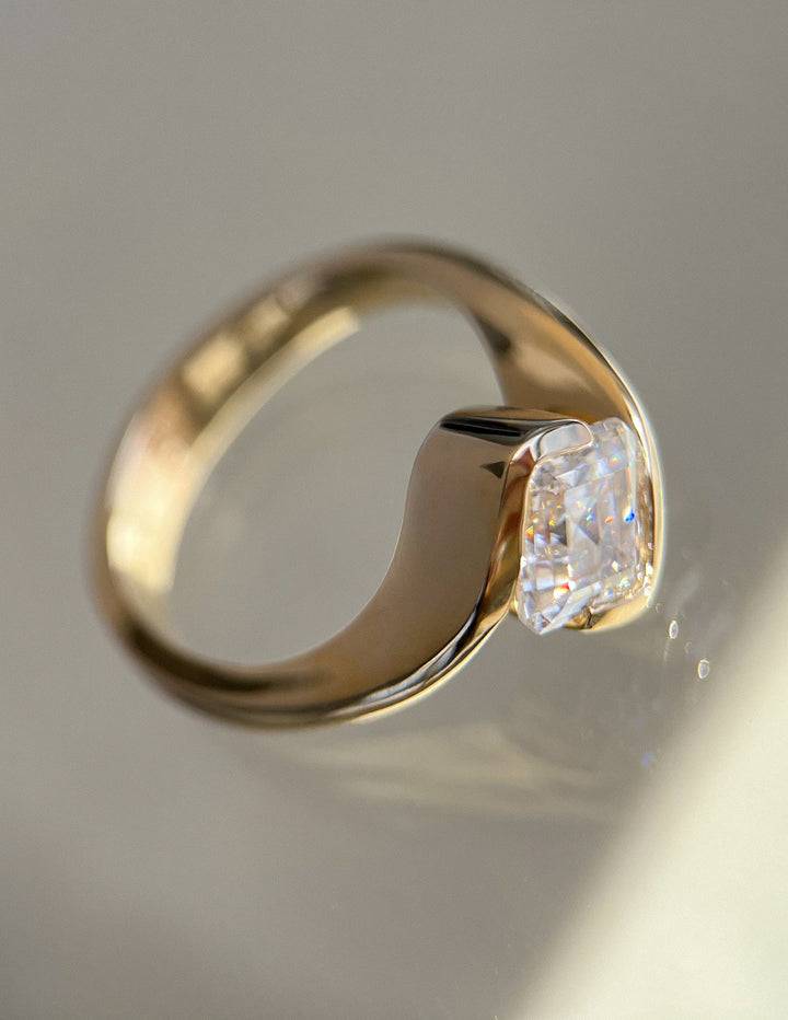 2.0CT-3.0CT Asscher E/VS1 Lab Created Diamond Bypass Engagement Ring