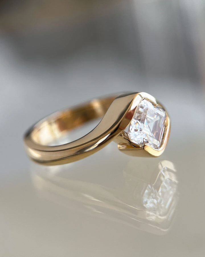 2.0CT-3.0CT Asscher E/VS1 Lab Created Diamond Bypass Engagement Ring