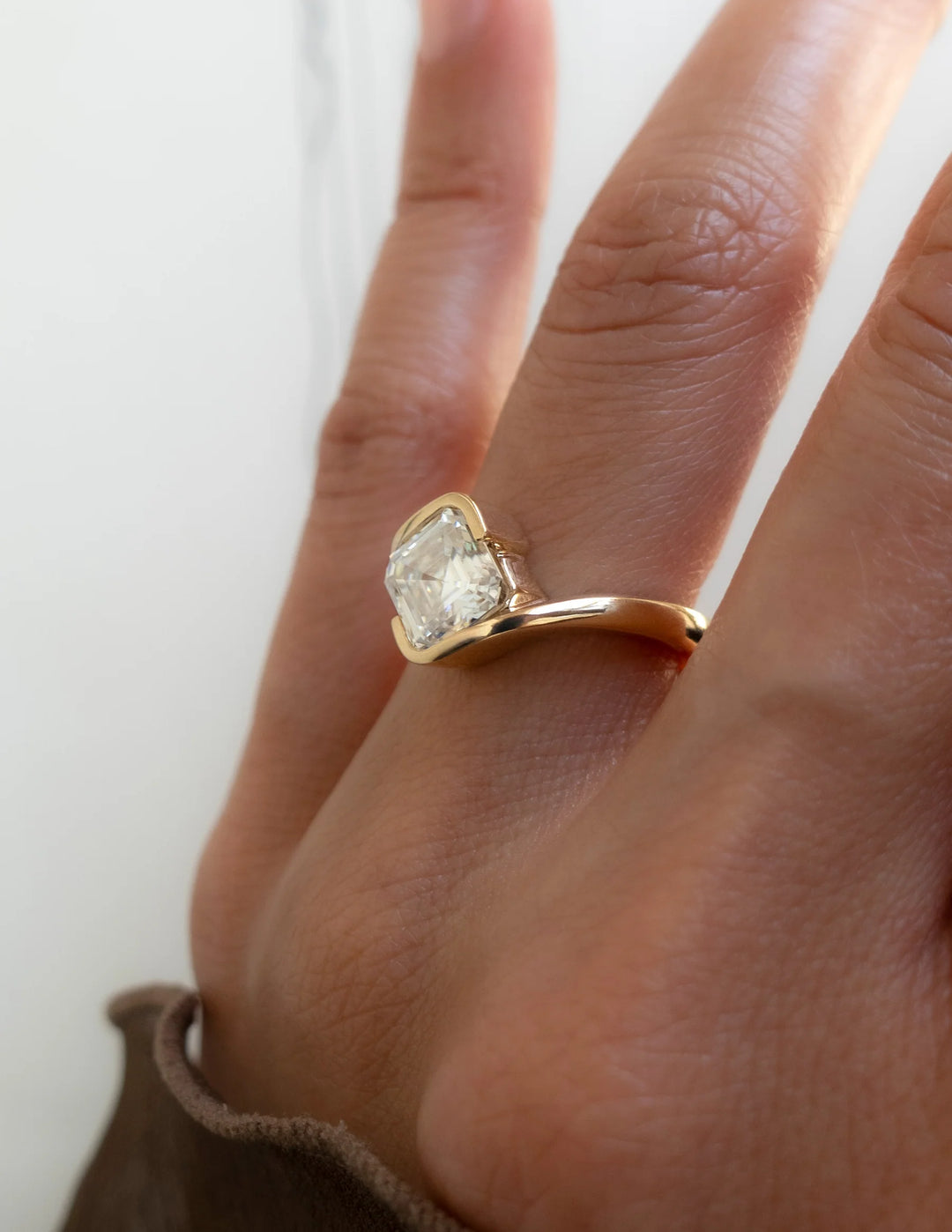 2.0CT-3.0CT Asscher E/VS1 Lab Created Diamond Bypass Engagement Ring