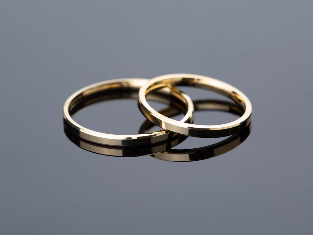 2.0mm Solid Gold Beveled Edge Wedding Band - Doozy Diamonds