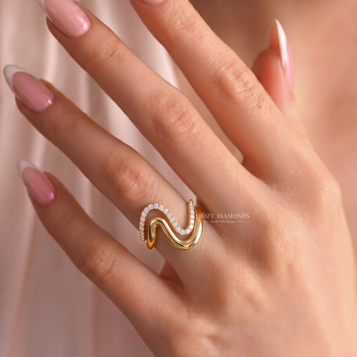 0.50CT Round E/VVS1 Lab Grown Diamond Curved Gold Engagement Ring