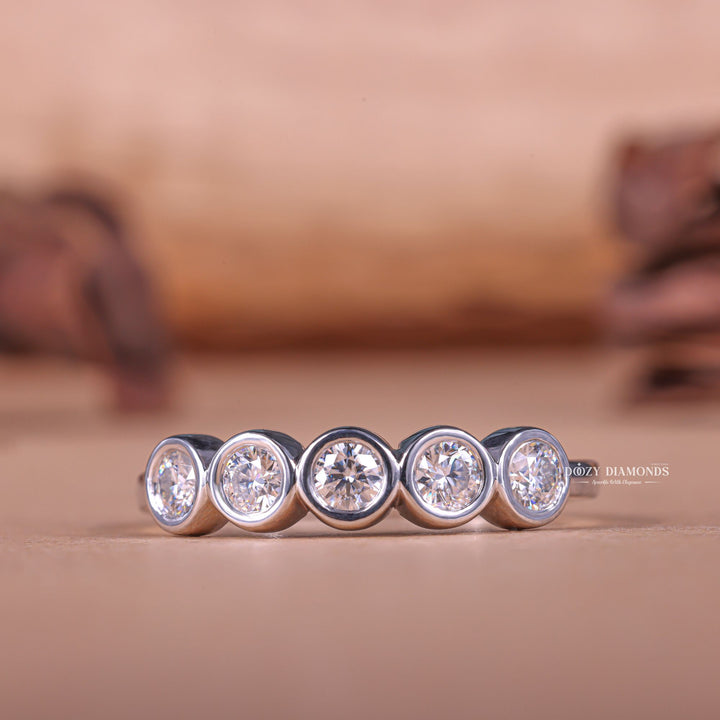 Round round diamond wedding band front view
