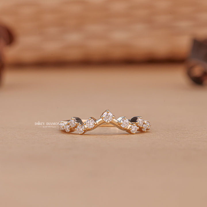 Round round diamond wedding band front view