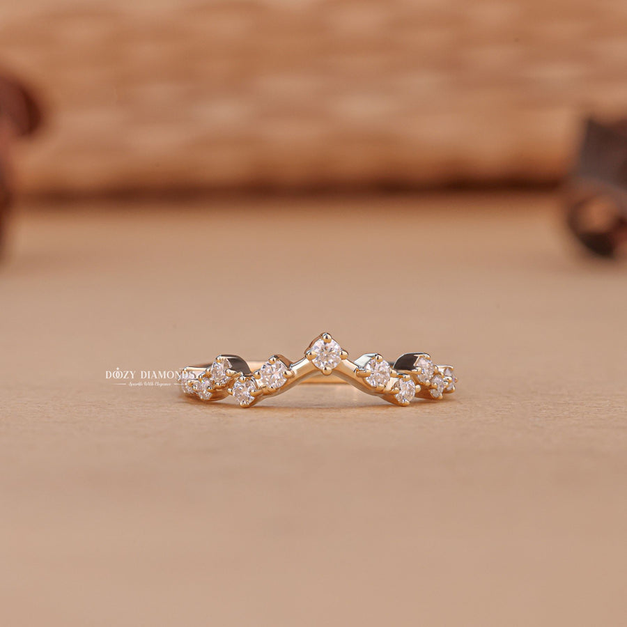 Round round diamond wedding band front view