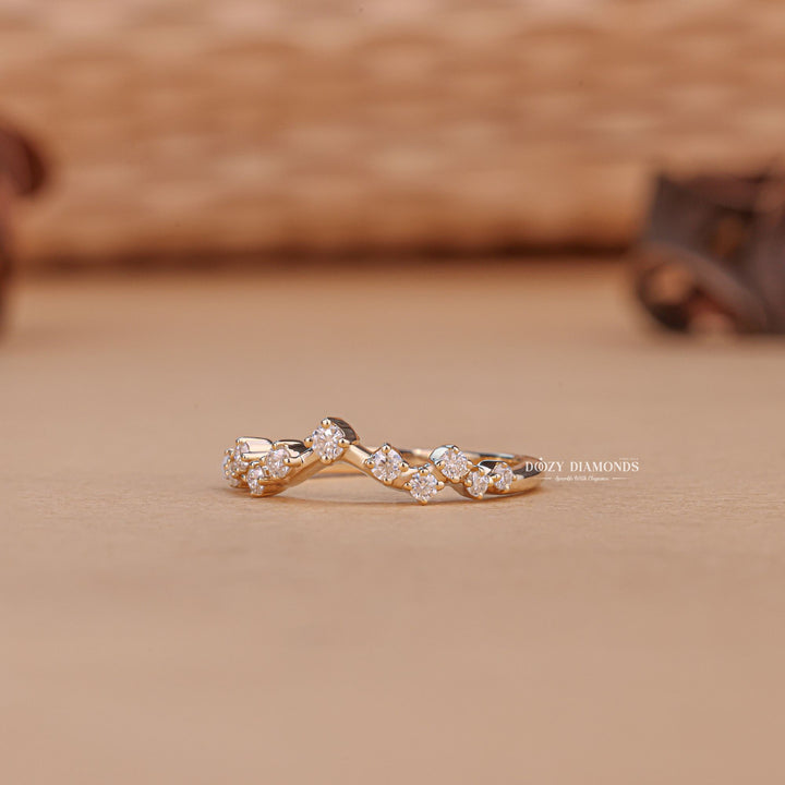 Close-up of 0.25CT round lab grown diamonds