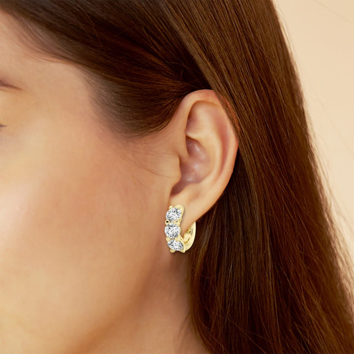 Round Cut FG - VS2 Lab - Grown Diamond Huggie Hoops Earrings - Doozy Diamonds