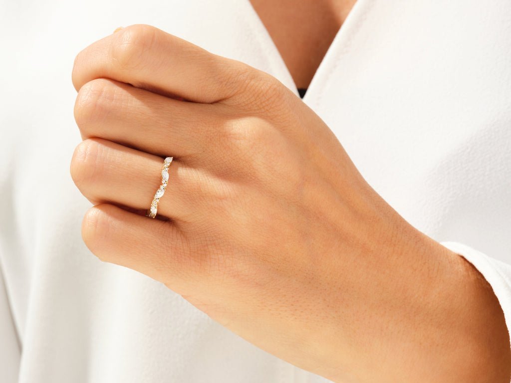 Marquise & Round diamond wedding band in white gold