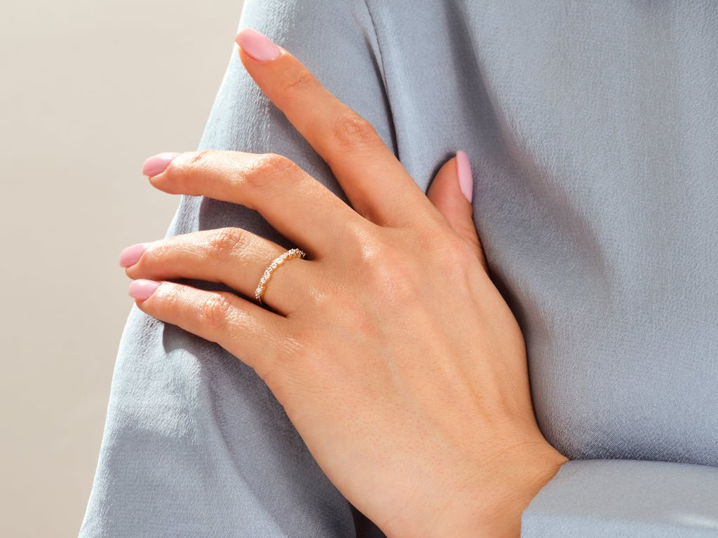 Marquise & Round diamond wedding band in yellow gold