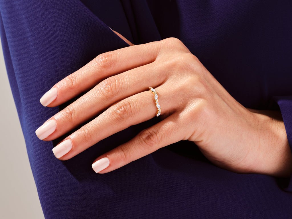 Round Marquise diamond wedding band in yellow gold