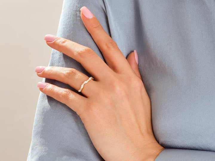 Marquise & Round diamond wedding band in yellow gold