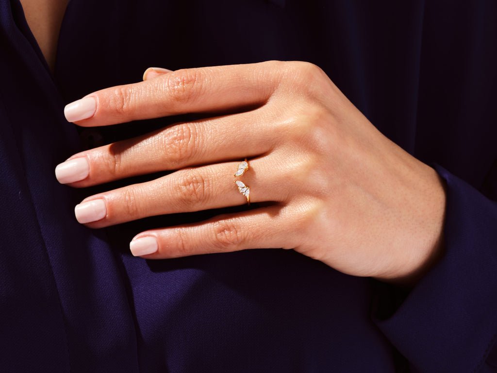 Marquise & Round diamond wedding band in yellow gold