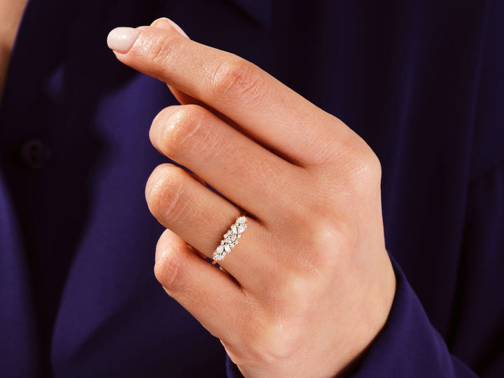 Baguette, Round, Marquise, Pear diamond wedding band in yellow gold