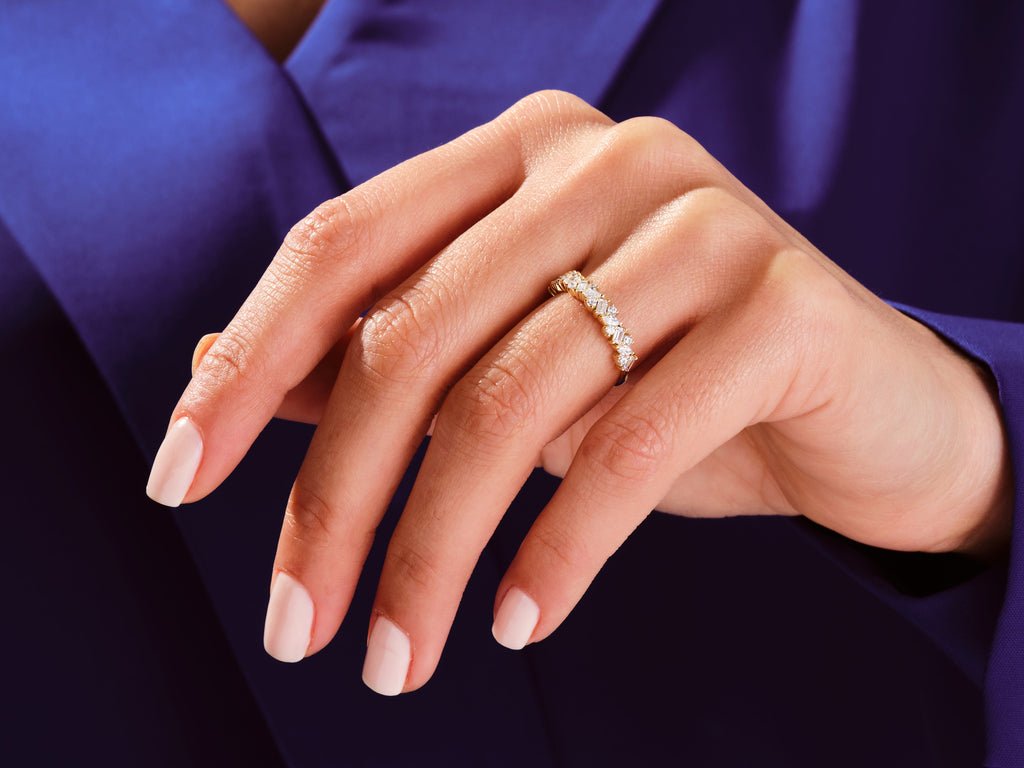 Round, Marquise, Baguette diamond wedding band in white gold