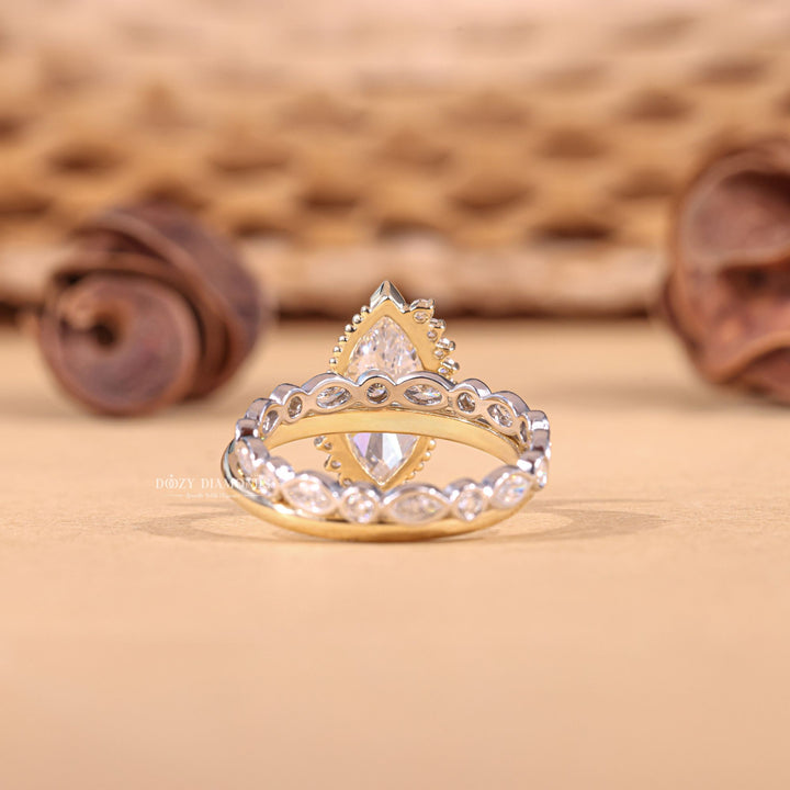 marquise cut diamond ring,