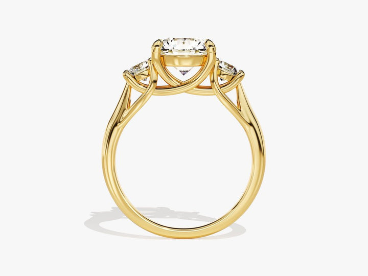 Shop the round cut solitaire engagement ring collection online