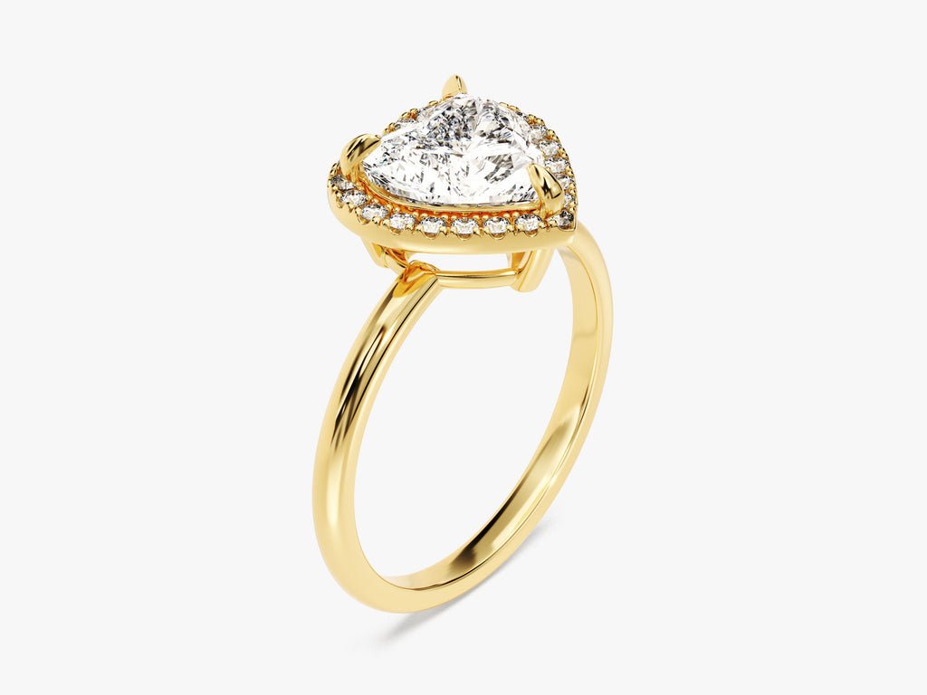 Heart halo ring set with an IGI graded diamond