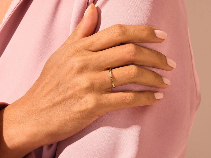 14k Solid Gold Twist Wedding Band For Women - Doozy Diamonds
