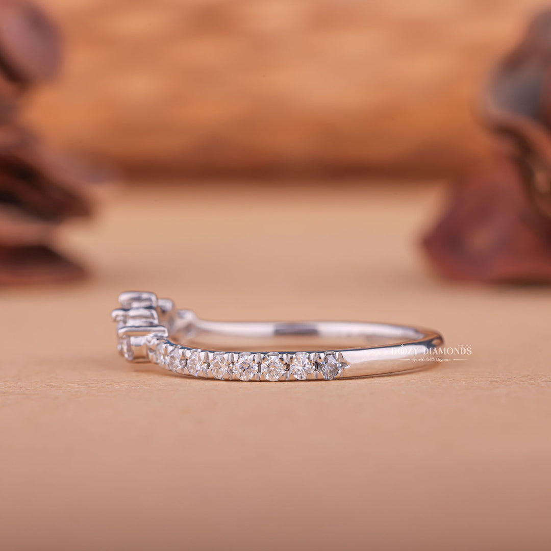 Close-up of 0.20CT round lab grown diamonds