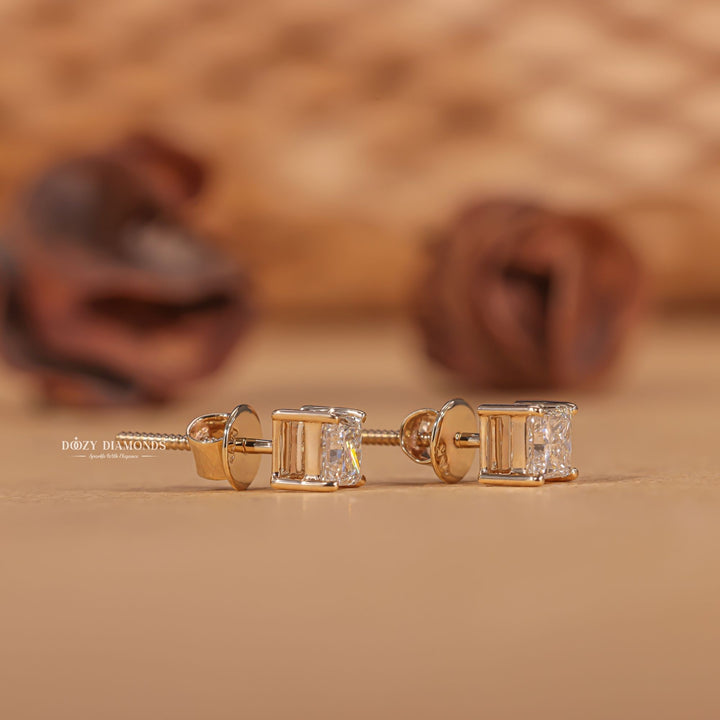 DiamondEarrings
StudEarrings
FineJewelry
LuxuryEarrings
